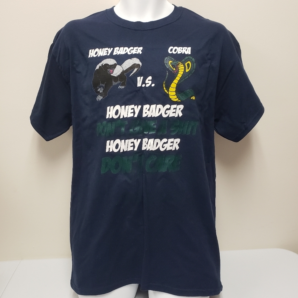 Honey Badger vs Cobra Mens Tshirt Size Large NWOT